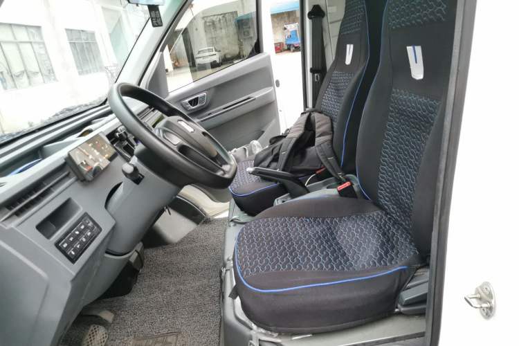 Used Farizon Xingxiang V 2022 Star Enjoy V6E Long Wheelbase Ningde 41.86 kWh Left Front Seat