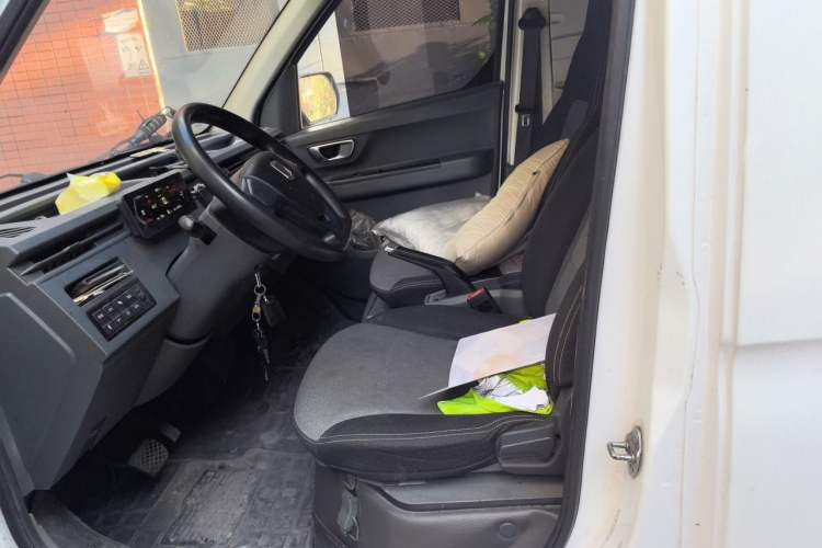 Used Farizon Xingxiang V 2022 Star Enjoy V6E Value Edition Long Wheelbase CAS 38.64 kWh Left Front Seat