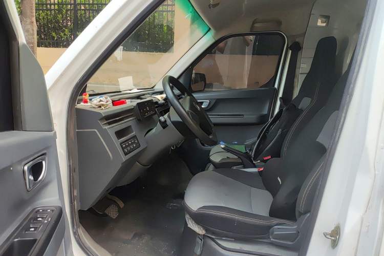 Used Farizon Xingxiang V 2022 Star Enjoy V6E Value Edition Long Wheelbase CAS 38.64 kWh Left Front Seat