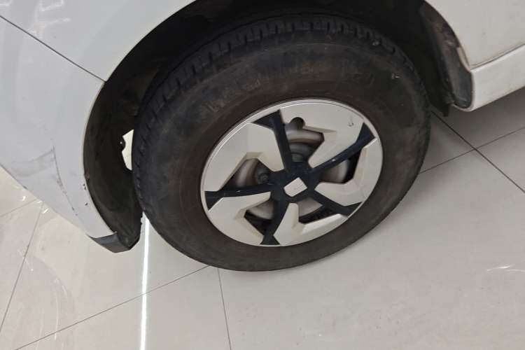 Used Farizon Xingxiang V 2022 Star Enjoy V6E Value Edition Long Wheelbase Ningde – 41.86 kWh Left Front Wheel Hub