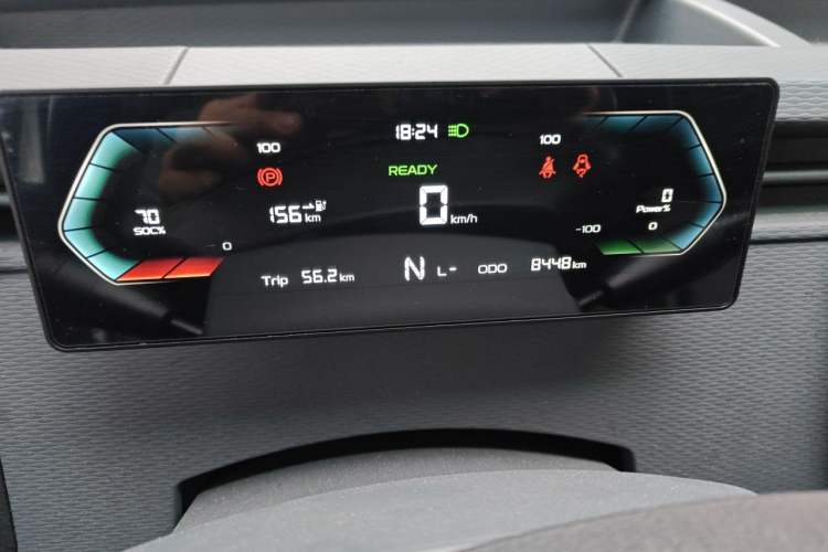 Used Farizon Xingxiang V 2022 Star Enjoy V6E Long Wheelbase Ningde 41.86 kWh Odometer Close Up