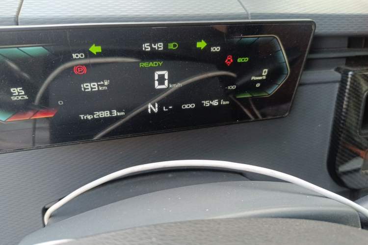 Used Farizon Xingxiang V 2022 Star Enjoy V5E Deluxe Edition Short Wheelbase Guoxuan 38.7 kWh Odometer Close Up