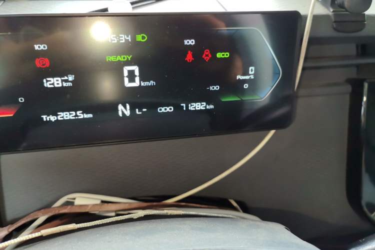 Used Farizon Xingxiang V 2022 Star Enjoy V6E Long Wheelbase Guoxuan 38.7 kWh Odometer Close Up
