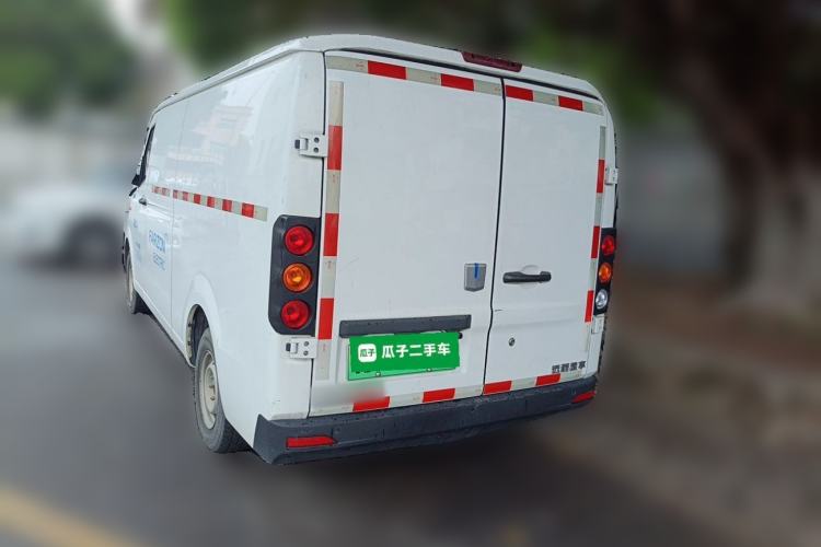 Used Farizon Xingxiang V  Rear Left 45 Deg