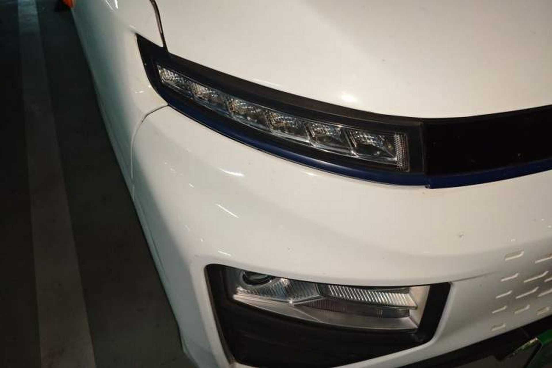 Used Farizon Xingxiang V 2022 Star Enjoy V6E Value Edition Long Wheelbase Ningde – 38.64 kWh Right Front Headlight
