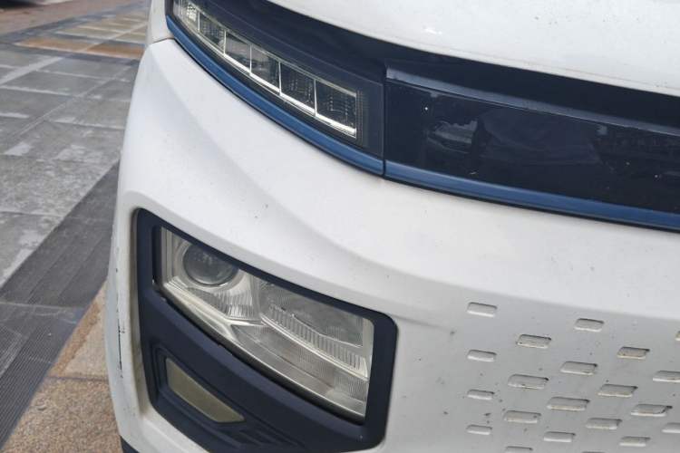 Used Farizon Xingxiang V 2022 Star Enjoy V6E Long Wheelbase Ningde 38.64 kWh Right Front Headlight