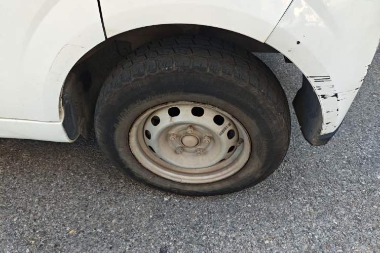 Used Farizon Xingxiang V 2022 Star Enjoy V5E Value Edition Short Wheelbase Guoxuan 38.7 kWh Right Front Wheel Hub