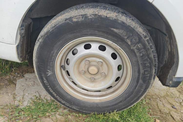 Used Farizon Xingxiang V 2022 Star Enjoy V5E Short Wheelbase Guoxuan 38.7 kWh Right Front Wheel Hub