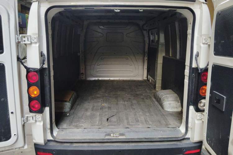 Used Farizon Xingxiang V 2022 Star Enjoy V5E Value Edition Short Wheelbase Guoxuan 38.7 kWh Trunk