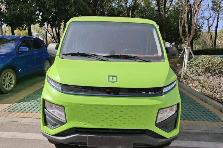 Used Farizon Xingxiang V 2023 V6E Ningde Times 38.64 kWh Deluxe Edition Front
