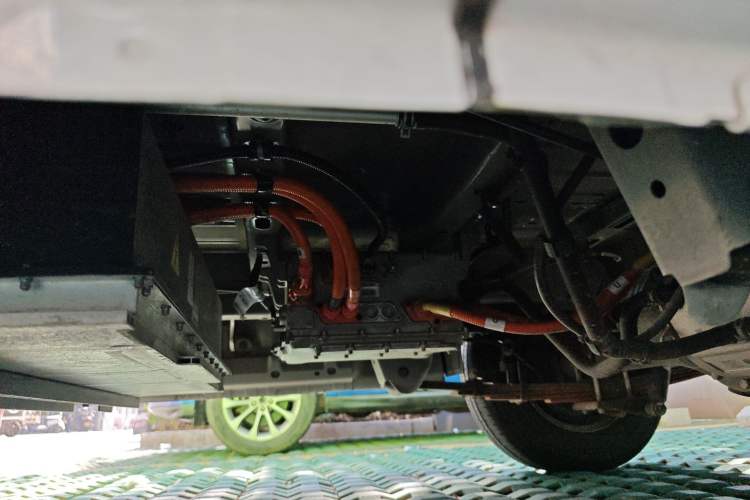 Used Farizon Xingxiang V 2023 V6E Ningde Times 38.64 kWh Deluxe Edition Left Side Sill