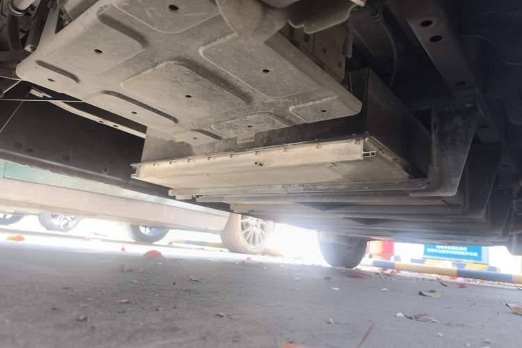 Used Farizon Xingxiang V 2023 V6E Guoxuan Hi-Tech 38.7 kWh Value Edition Chassis Rear Right