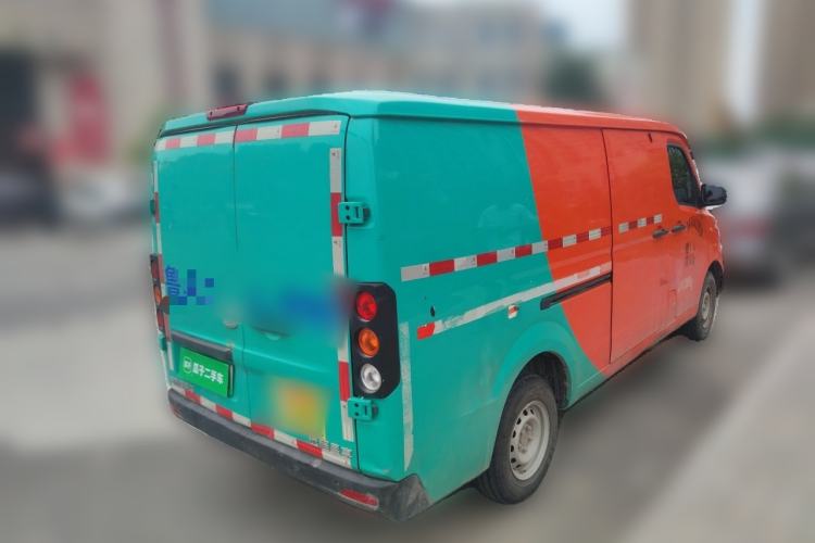 Used Farizon Xingxiang V 2023 V6E Guoxuan Hi-Tech 38.7 kWh Value Edition Rear Right 45 Deg