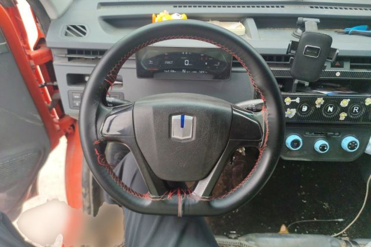 Used Farizon Xingxiang V 2023 V6E Guoxuan Hi-Tech 38.7 kWh Value Edition Steering Wheel