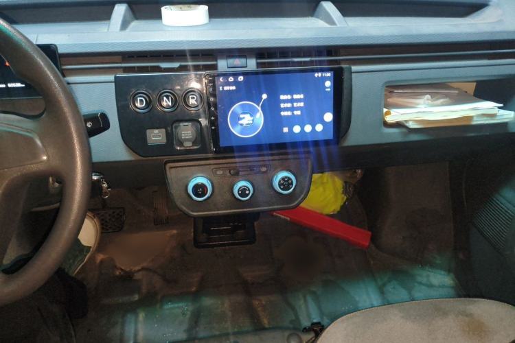 Used Farizon Xingxiang V 2023 V6E Guoxuan 41.93 kWh Feature Edition JHC6480BEV51 Audio And AC Panel