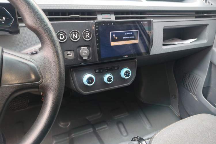 Used Farizon Xingxiang V 2023 V6E Zhonghang Lithium Battery 38.64kWh Value Edition Audio And AC Panel