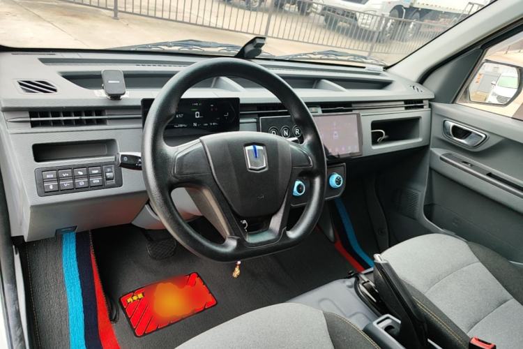 Used Farizon Xingxiang V 2023 V6E Guoxuan Hi-Tech 41.93 kWh Value Edition Center Console