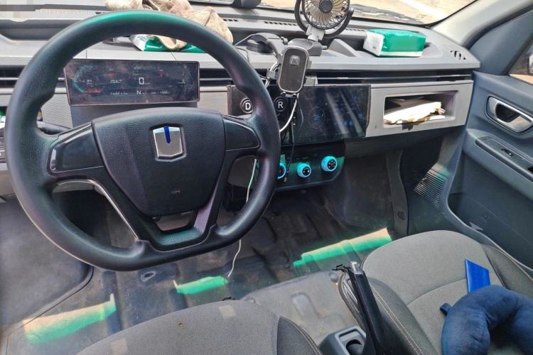 Used Farizon Xingxiang V 2023 V5E AVIC Lithium Battery 38.64kWh Value Edition Center Console