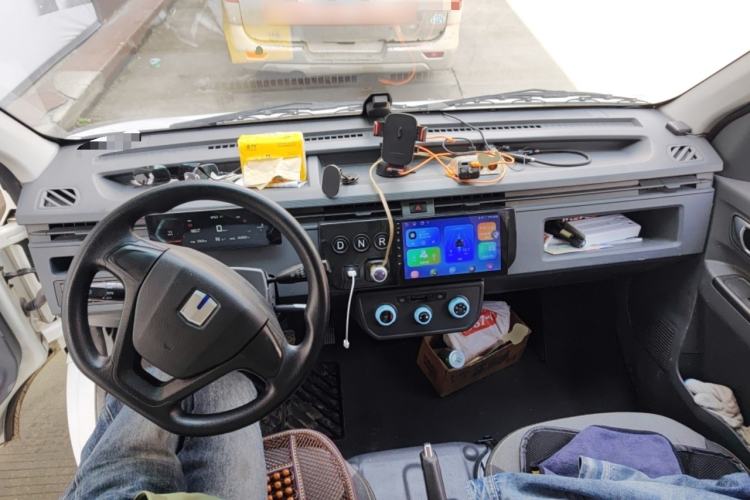 Used Farizon Xingxiang V 2023 V6E Guoxuan Hi-Tech 38.7 kWh Value Edition Center Console