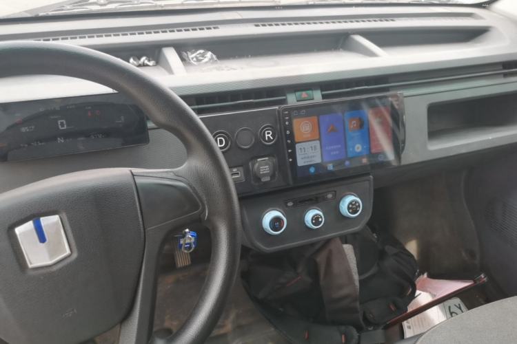 Used Farizon Xingxiang V 2023 V6E Zhonghang Lithium Battery 38.64kWh Value Edition Center Console
