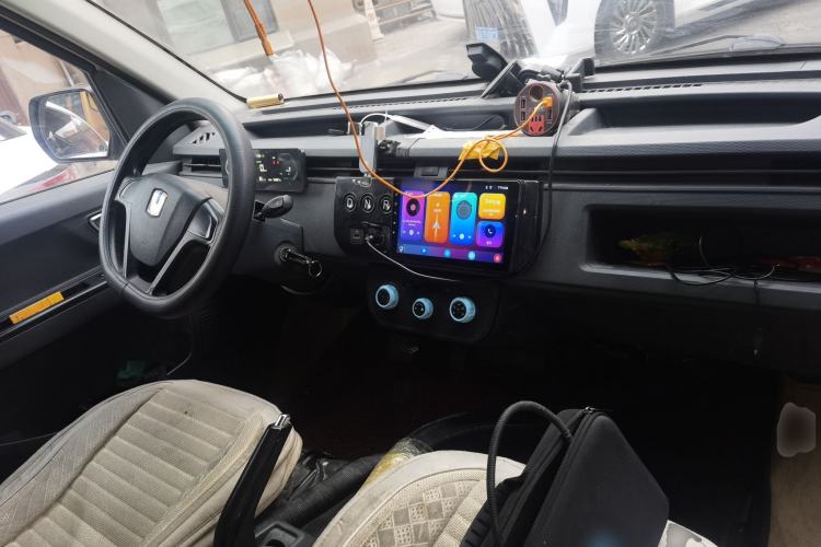 Used Farizon Xingxiang V 2023 V6E Ningde Times 38.64 kWh Value Edition Center Console