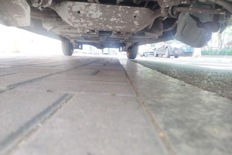 Used Farizon Xingxiang V 2023 V6E Zhonghang Lithium Battery 38.64kWh Value Edition Chassis Front