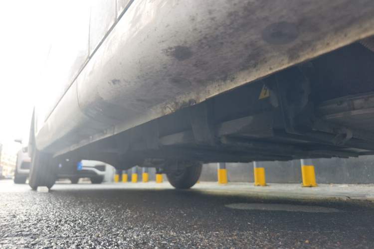 Used Farizon Xingxiang V 2023 V6E PLUS Guoxuan High-Tech 41.93 kWh Value Edition Chassis Front Right
