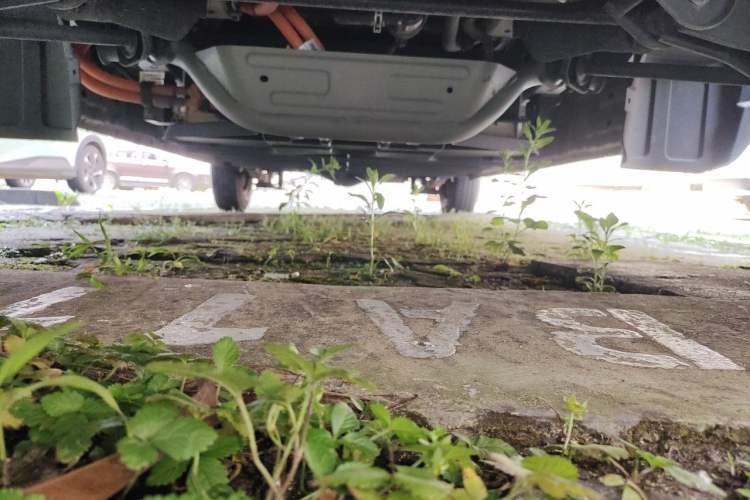 Used Farizon Xingxiang V 2023 V6E Guoxuan 41.93 kWh Feature Edition JHC6480BEV51 Chassis Front