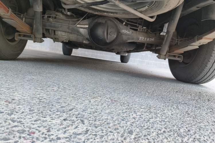 Used Farizon Xingxiang V 2023 V5E AVIC Lithium Battery 38.64kWh Deluxe Edition Chassis Rear