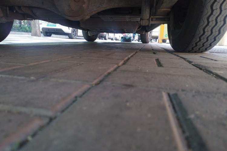 Used Farizon Xingxiang V 2023 V6E Zhonghang Lithium Battery 38.64kWh Value Edition Chassis Rear Right