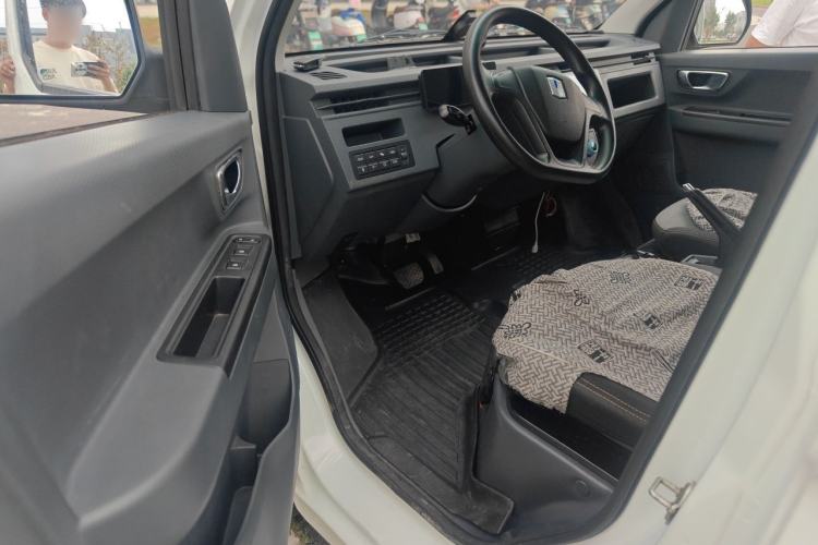 Used Farizon Xingxiang V 2023 V6E Ningde Times 41.86kWh Value Edition Driver Seat