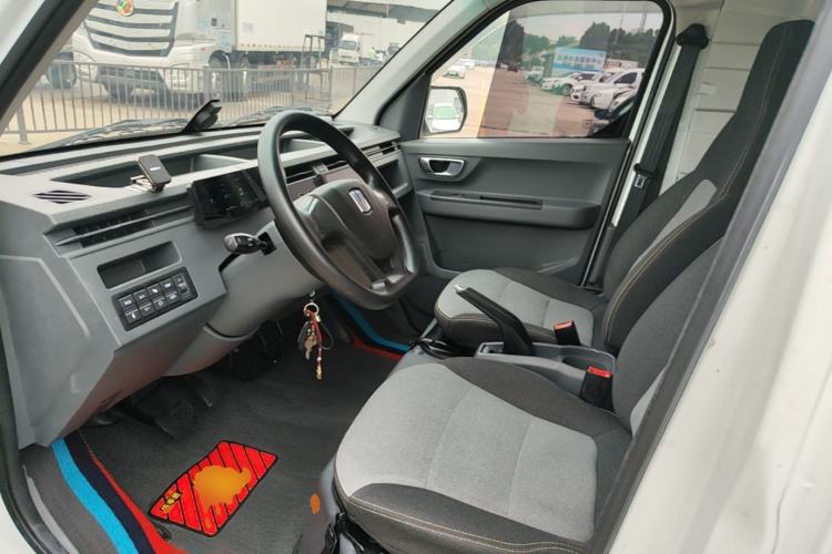 Used Farizon Xingxiang V 2023 V6E Guoxuan Hi-Tech 41.93 kWh Value Edition Driver Seat