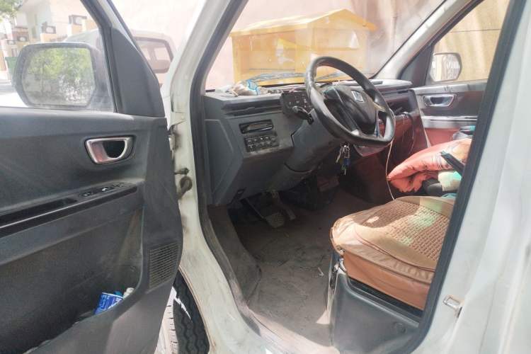 Used Farizon Xingxiang V 2023 V6E Zhonghang Lithium Battery 38.64kWh Value Edition Driver Seat