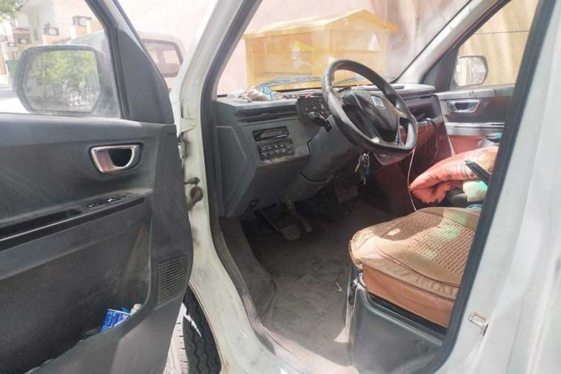 Used Farizon Xingxiang V 2023 V6E Zhonghang Lithium Battery 38.64kWh Value Edition Driver Seat