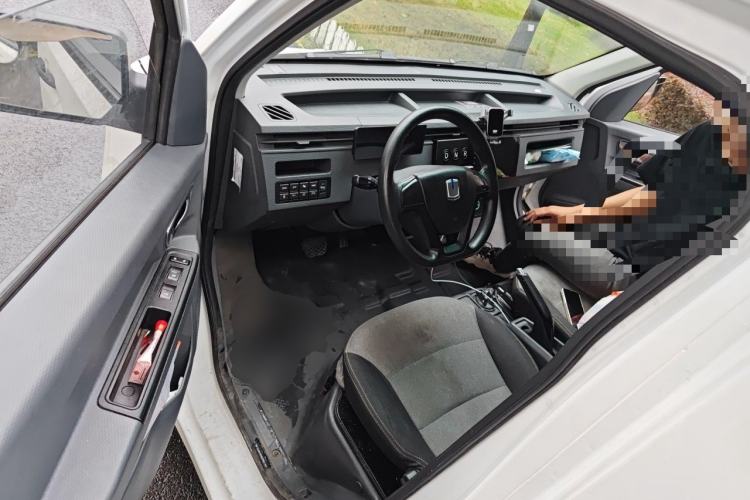 Used Farizon Xingxiang V 2023 V6E Zhonghang Lithium Battery 38.64kWh Value Edition Driver Seat