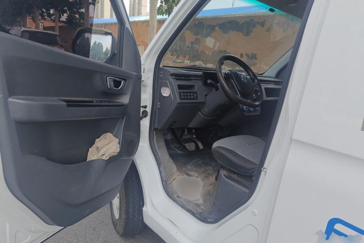 Used Farizon Xingxiang V 2023 V6E Guoxuan Hi-Tech 38.7 kWh Value Edition Driver Seat