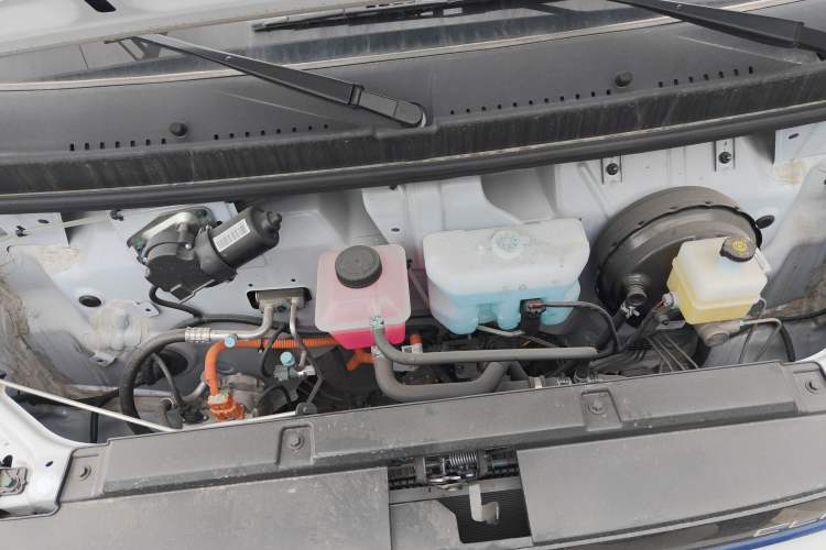 Used Farizon Xingxiang V 2023 V6E Guoxuan Hi-Tech 41.93 kWh Value Edition Engine Bay