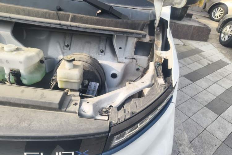 Used Farizon Xingxiang V 2023 V6E Guoxuan Hi-Tech 38.7 kWh Value Edition Engine Bay Left