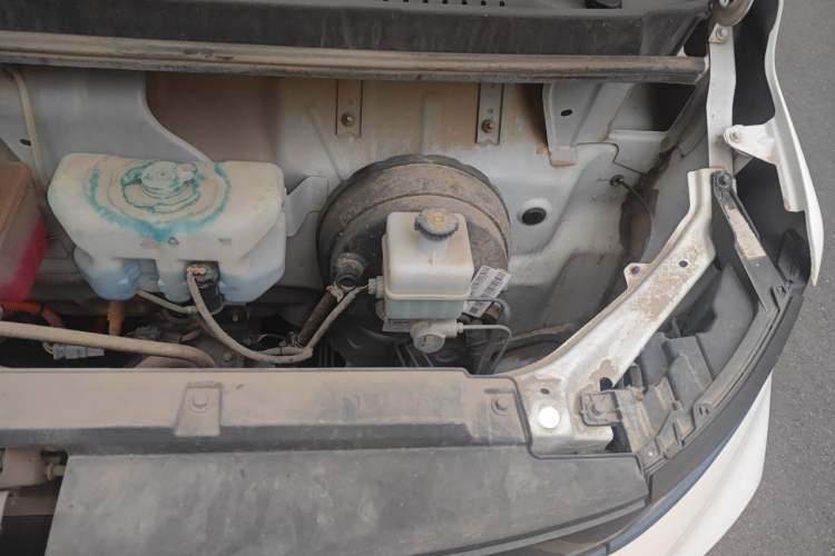 Used Farizon Xingxiang V 2023 V6E Guoxuan Hi-Tech 41.93 kWh Value Edition Engine Bay Left