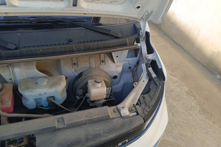 Used Farizon Xingxiang V 2023 V6E Guoxuan Hi-Tech 41.93 kWh Value Edition Engine Bay Left