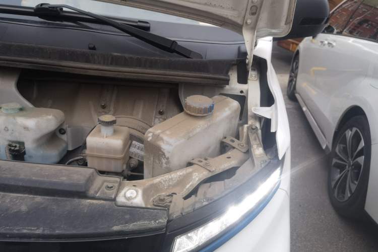 Used Farizon Xingxiang V 2023 V6E Ningde Times 38.64 kWh Value Edition Engine Bay Left