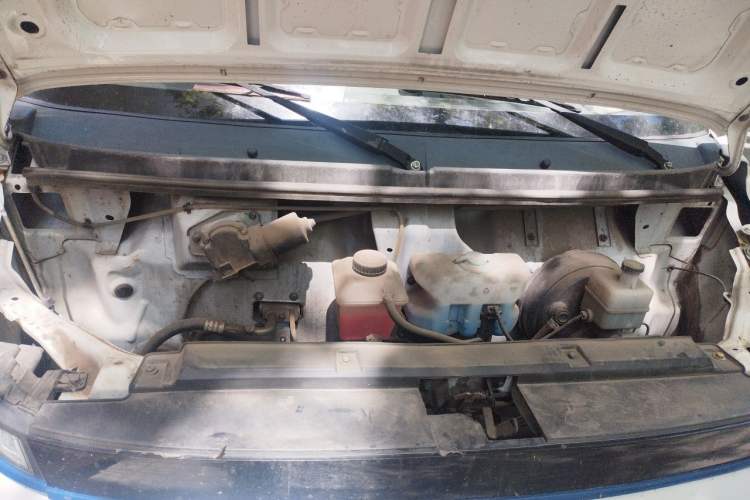 Used Farizon Xingxiang V 2023 V6E Zhonghang Lithium Battery 38.64kWh Value Edition Engine Bay