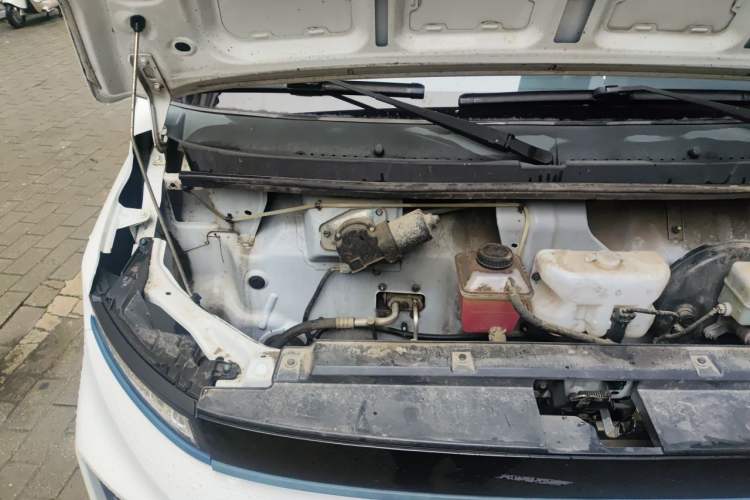 Used Farizon Xingxiang V 2023 V5E Guoxuan High-Tech 38.7 kWh Value Edition Engine Bay Right