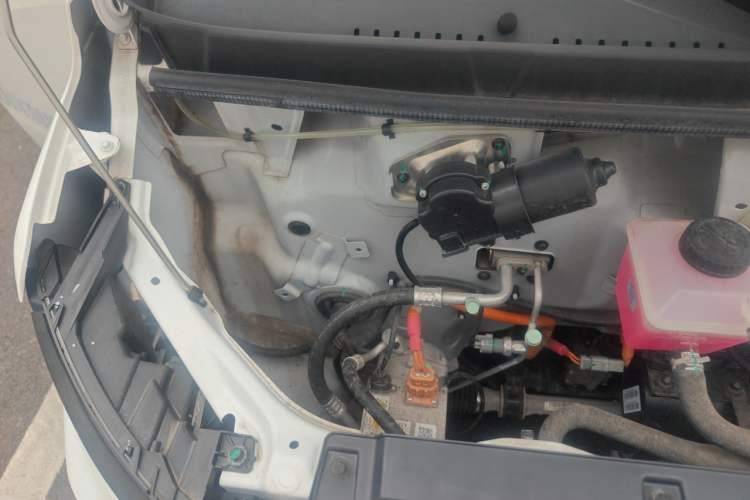 Used Farizon Xingxiang V 2023 V6E Ningde Times 41.86kWh Value Edition Engine Bay Right