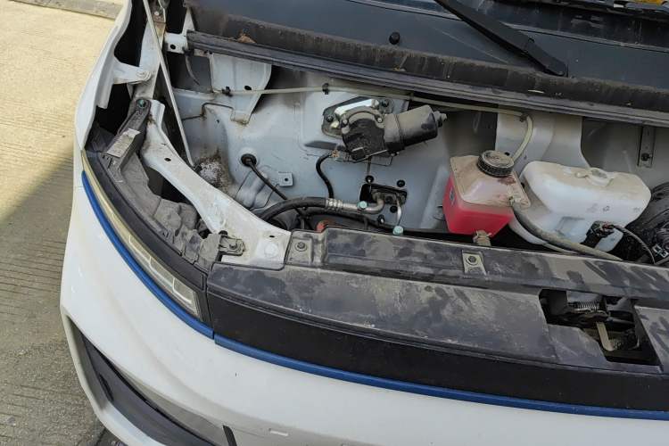 Used Farizon Xingxiang V 2023 V6E Guoxuan Hi-Tech 38.7 kWh Value Edition Engine Bay Right