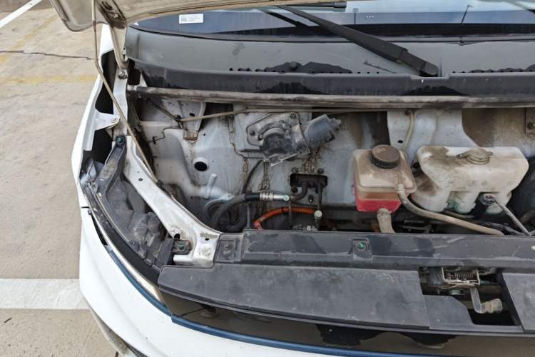Used Farizon Xingxiang V 2023 V6E PLUS Evey Lithium Energy 41.86kWh Value Edition Engine Bay Right