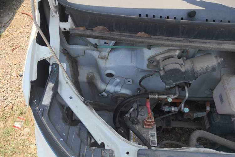 Used Farizon Xingxiang V 2023 V6E Guoxuan 41.93 kWh Feature Edition JHC6480BEV51 Engine Bay Right