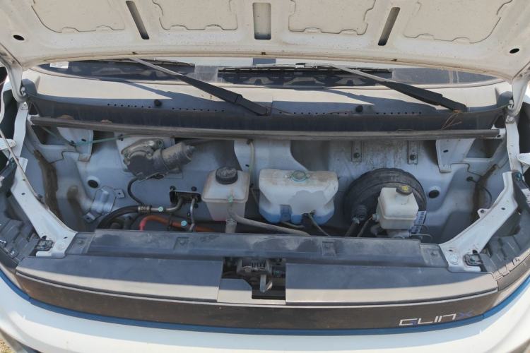 Used Farizon Xingxiang V 2023 V6E Guoxuan 41.93 kWh Feature Edition JHC6480BEV51 Engine Bay