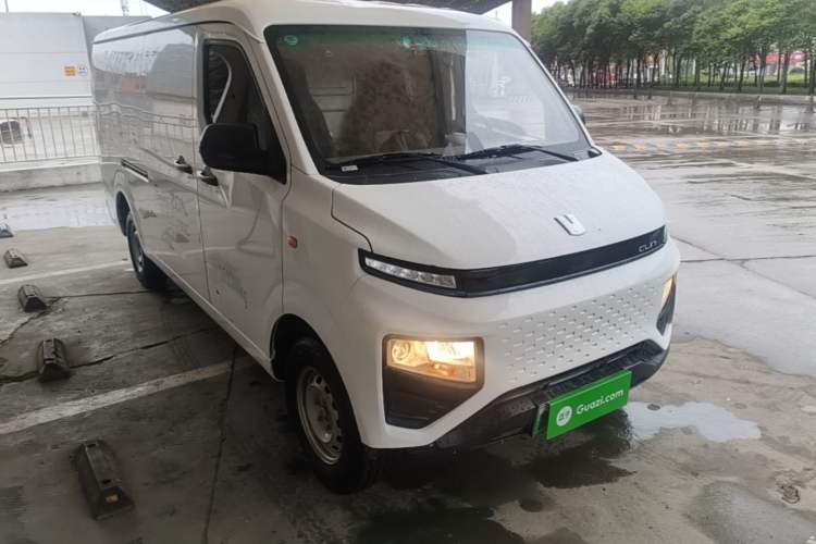 Used Farizon Xingxiang V 2023 V6E Guoxuan Hi-Tech 38.7 kWh Value Edition Exterior 1