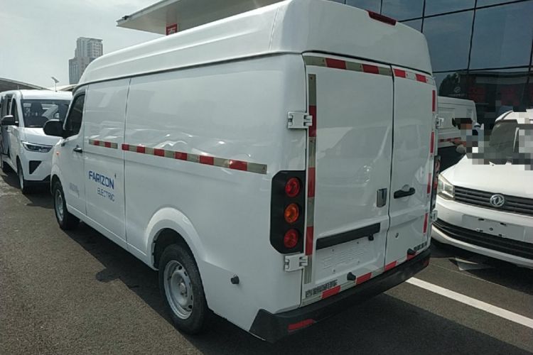 Used Farizon Xingxiang V 2023 V6E PLUS Ningde Era 41.86kWh 3rd-Generation Battery Pack – Premium Edition Exterior 2